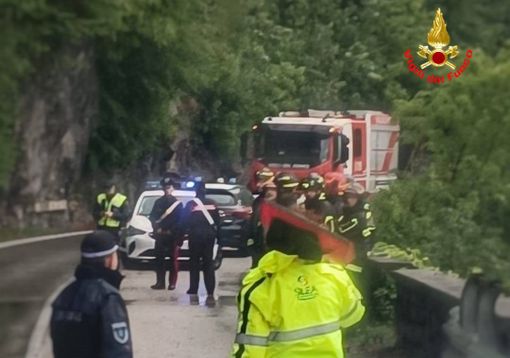 Frana sulla Sp72 a Varenna nel Lecchese: chiusa la provinciale
