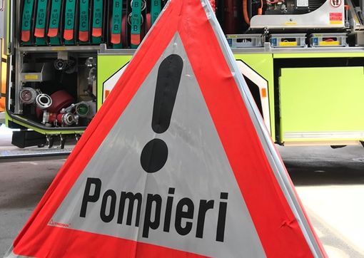 Appartamento in fiamme a Stabio, una persona finisce all'ospedale