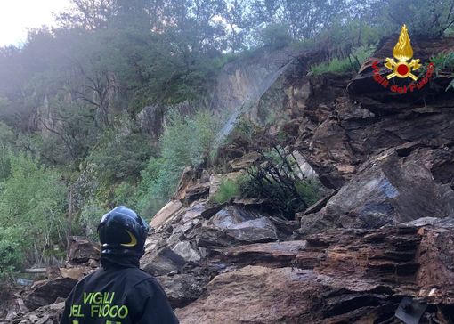 FOTO. Frana a Maccagno, isolata la frazione di Orascio
