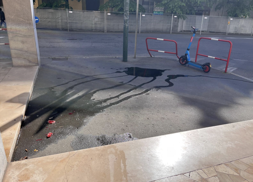 Sul luogo dell'accaduto ancora i segni dell'aggressione