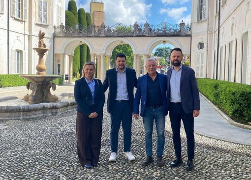 Rinnovato l'accordo tra Provincia e Comune di Gavirate per la valorizzazione del Chiostro di Voltorre: restano i matrimoni civili