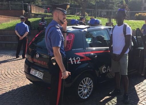 Piazza Repubblica, via Morosini e via Milano: controlli anti bivacchi dei carabinieri Piazza Repubblica, via Morosini e via Milano: controlli anti bivacchi dei carabinieri