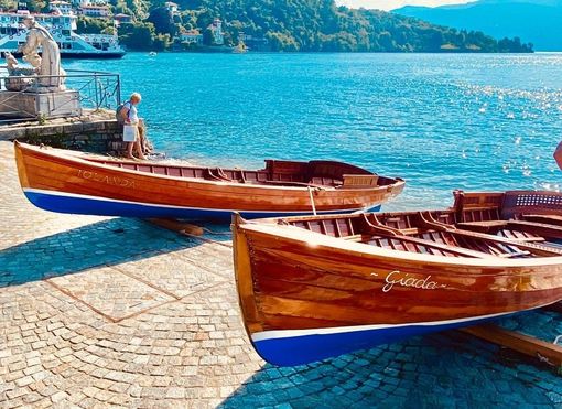 Due modelli di "Inglesina" delle Officine dell'Acqua di Laveno