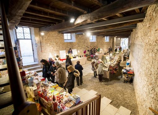 I mercatini del Fai a Villa Della Porto Bozzolo di Casalzuigno I mercatini del Fai a Villa Della Porto Bozzolo di Casalzuigno