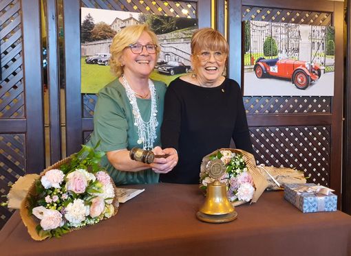 Presidenza sempre "in rosa" per il Lions Club Gallarate Seprio Presidenza sempre "in rosa" per il Lions Club Gallarate Seprio