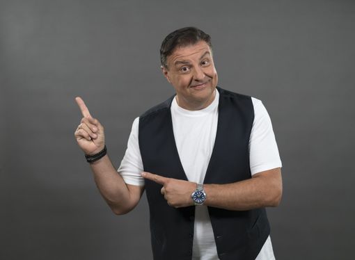 Claudio Lauretta chiude la quinta edizione di SportivaMente con lo spettacolo “Imitamorfosi” Claudio Lauretta chiude la quinta edizione di SportivaMente con lo spettacolo “Imitamorfosi”