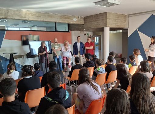 Gli studenti con i rappresentanti Sap
