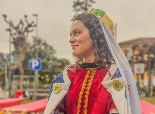 L'imperatrice del Carnevale di Maccagno con Pino e Veddasca