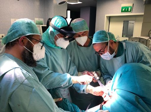 Intervento chirurgico ortopedico all'avanguardia all'ospedale di Cittiglio: asportato un tumore di grosse dimensioni dalla spalla del paziente Intervento chirurgico ortopedico all'avanguardia all'ospedale di Cittiglio: asportato un tumore di grosse dimensioni dalla spalla del paziente