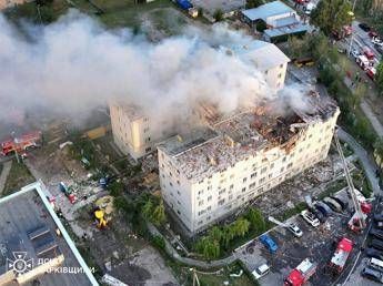 Ucraina, Russia non ferma attacchi: 9 morti in 24 ore, anche tre minori Ucraina, Russia non ferma attacchi: 9 morti in 24 ore, anche tre minori