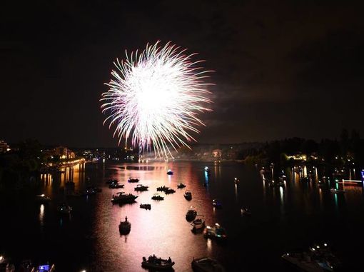 Grande attesa per la serata dei fuochi d’artificio a Sesto Calende