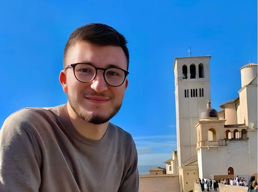 Venerdì l'addio a Luca Re Sartù