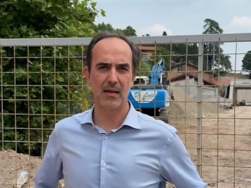 Estratto del video del sindaco di Laveno Santagostino davanti al cantiere di via Ceretti