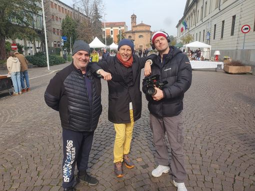 Militello (al centro) e la sua squadra Militello (al centro) e la sua squadra