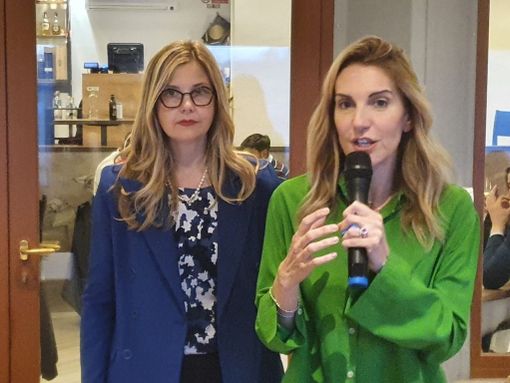 Da sinistra, Maria Chiara Gadda e Raffaella Paita