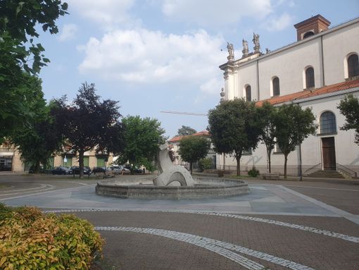 Busto, la prima cena sotto le stelle è in piazza San Michele