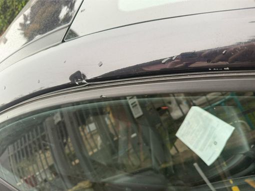 Auto forzata in centro e tentato sopralluogo a casa: la denuncia di una famiglia