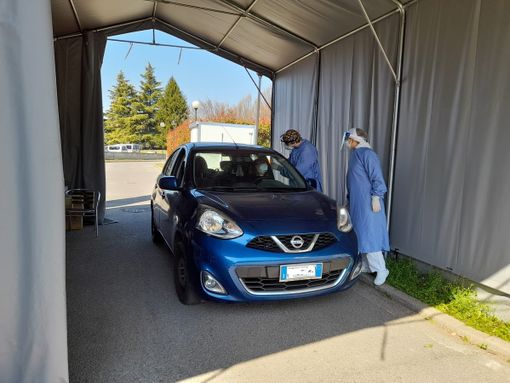 Tamponi Covid: alla Camelot di Gallarate attivo un nuovo servizio “Drive through”