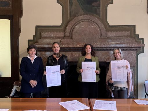 «Il mondo a Busto e Busto nel mondo»: mostra di Fiber art al Museo del Tessile «Il mondo a Busto e Busto nel mondo»: mostra di Fiber art al Museo del Tessile