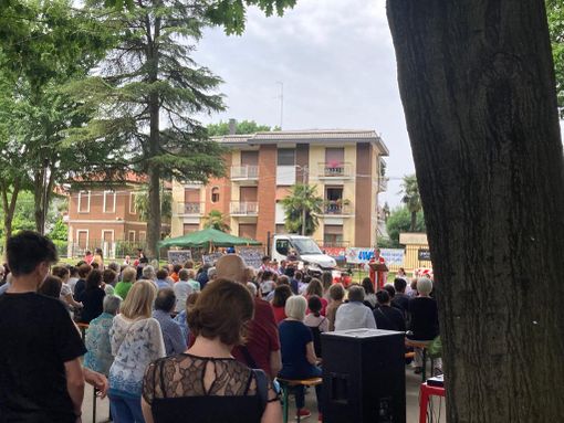 La musica è finita, gli Amici non se ne vanno: «Busto ha dimostrato che ha voglia di tornare a stare insieme» La musica è finita, gli Amici non se ne vanno: «Busto ha dimostrato che ha voglia di tornare a stare insieme»