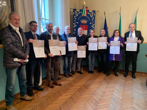 VIDEO Tre serate per Aias con musica e teatro