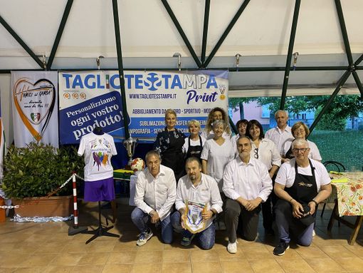 In campo per la solidarietà con gli “Amici del Gamba”. E le vecchie glorie scalpitano In campo per la solidarietà con gli “Amici del Gamba”. E le vecchie glorie scalpitano