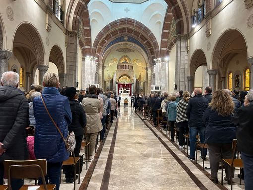 L'abbraccio di Castellanza, e non solo, per l'ultimo saluto al sindaco Mirella Cerini L'abbraccio di Castellanza, e non solo, per l'ultimo saluto al sindaco Mirella Cerini