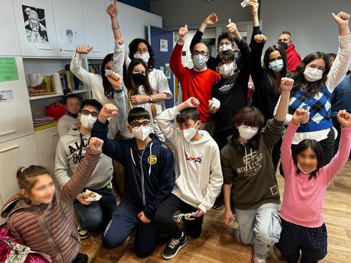 FOTO. I ragazzi della scuola da Vinci di Castellanza visitano il Del Ponte: «Abbiamo trovato tantissimi sorrisi»