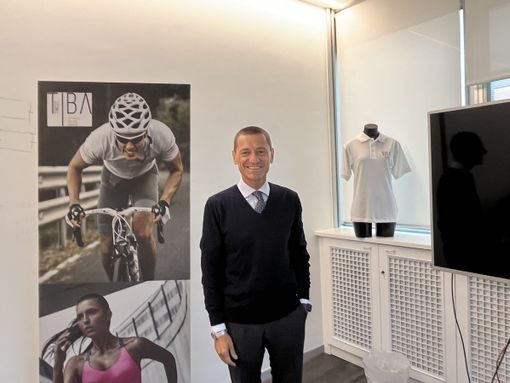 Giovanni Brugnoli nella sede di Tiba Tricot a Castellanza