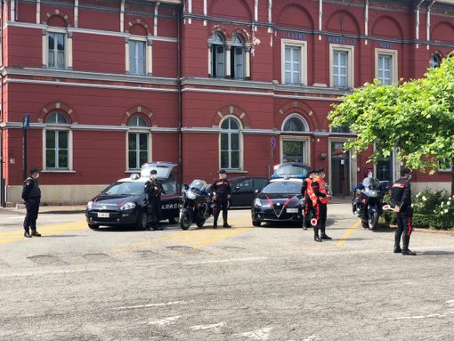 Spaccio alla stazione di Laveno Mombello, i carabinieri arrestano un pusher