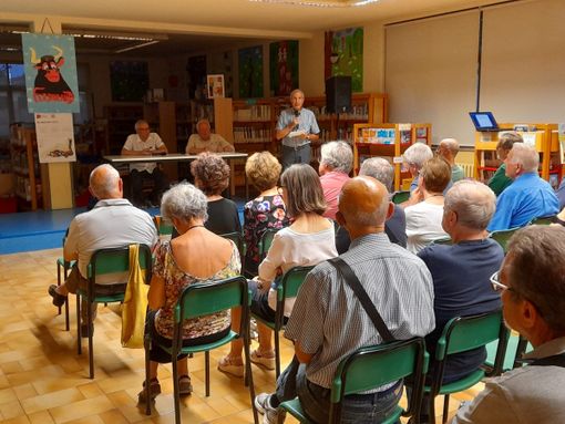 Biblioteca affollata per l'assemblea pubblica organizzata da Acli, comitati e Legambiente