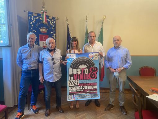 La presentazione di "Busto in vinile" 2021
