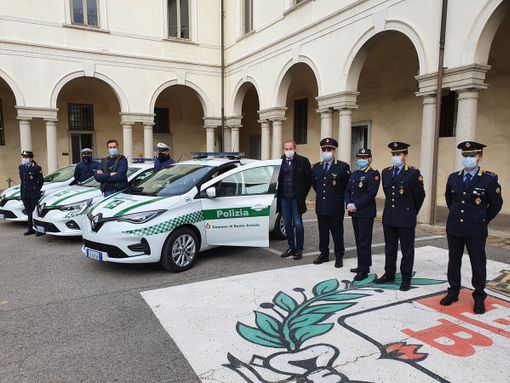 La Polizia locale di Busto arresta uno spacciatore. Sequestrato un chilo di droga La Polizia locale di Busto arresta uno spacciatore. Sequestrato un chilo di droga