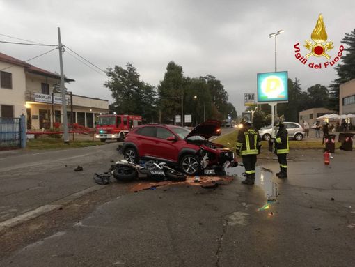 Vergiate, schianto sul Sempione: ragazzo di 27 anni muore in moto Vergiate, schianto sul Sempione: ragazzo di 27 anni muore in moto