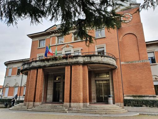 Il municipio di Samarate Il municipio di Samarate