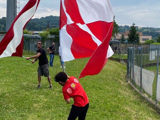 Sabato a Saronno il primo abbraccio del pubblico ai biancorossi