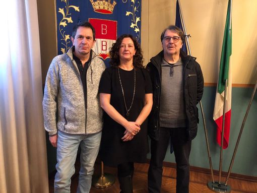 In centro a Busto arriva il mercato contadino di Slow Food In centro a Busto arriva il mercato contadino di Slow Food