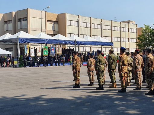 Cambio al vertice della caserma Nato. Il generale Miglietta lascia la “Ugo Mara”