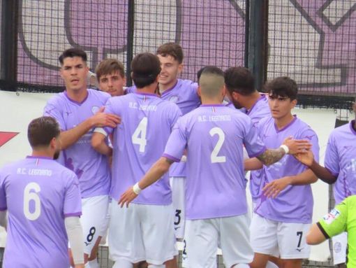 Il Legnano Calcio duro contro gli ultras: «Scappati di casa» Il Legnano Calcio duro contro gli ultras: «Scappati di casa»