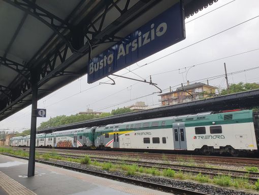 foto d'archivio della stazione centrale di Busto