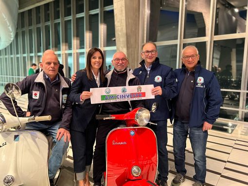 La Lega con la Vespa. Impegno in Lombardia ed Europa: «Transizione ecologica ma con buonsenso» La Lega con la Vespa. Impegno in Lombardia ed Europa: «Transizione ecologica ma con buonsenso»