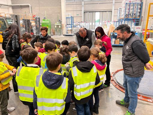 FOTO Una mattinata formativa alla scoperta dei segreti del riciclo