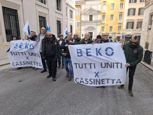 Foto di una delle manifestazioni dei lavoratori Beko di Cassinetta Foto di una delle manifestazioni dei lavoratori Beko di Cassinetta