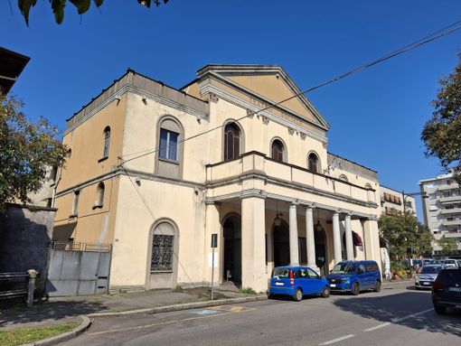 Teatro Sociale Delia Cajelli senza corrente elettrica per morosità: situazione risolta, per ora Teatro Sociale Delia Cajelli senza corrente elettrica per morosità: situazione risolta, per ora