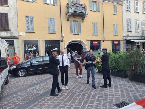 DELITTO DI BUSTO. Il Comune: «Vicinanza e rispetto, non si strumentalizzi questa tragedia»