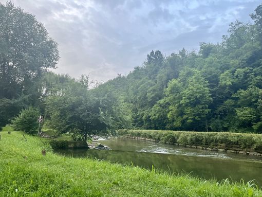 Calipolis lancia un nuovo sogno, un labirinto in cui ritrovarsi: «Donateci le pietre per realizzarlo»
