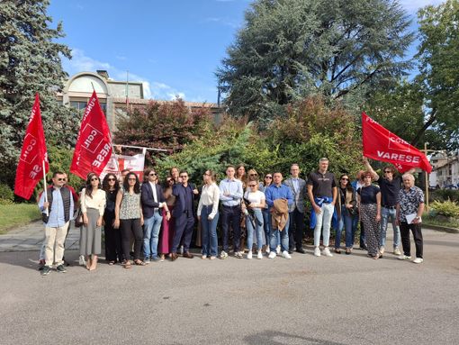 Il presidio in largo Giardino