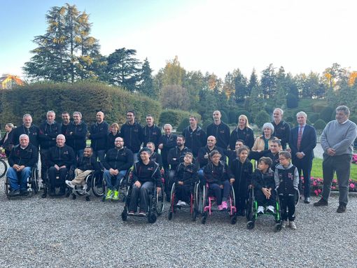 Buon viaggio, Handicap Sport Varese. L'applauso del Salone Estense per i "giganti" del basket e della vita Buon viaggio, Handicap Sport Varese. L'applauso del Salone Estense per i "giganti" del basket e della vita