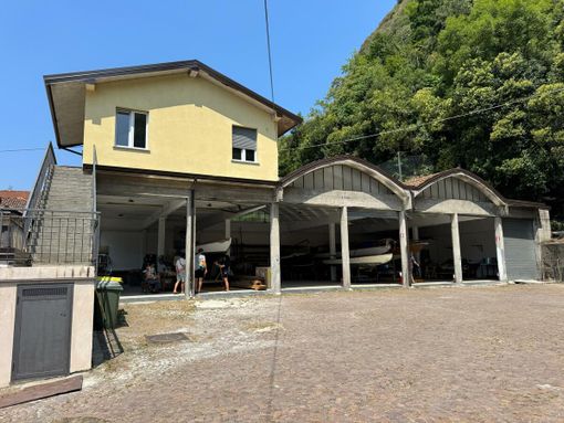 La scuola di Maestri d'Ascia a Laveno
