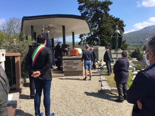 Besozzo: l'ultimo saluto a don Giovanni Ferrè Besozzo: l'ultimo saluto a don Giovanni Ferrè